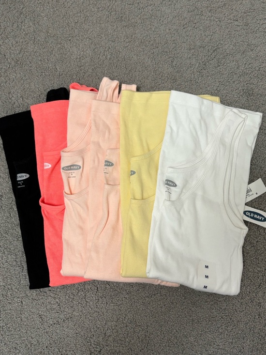 Old Navy Tops - Old Navy 6 tank tops ribbed size medium pink black white yellow